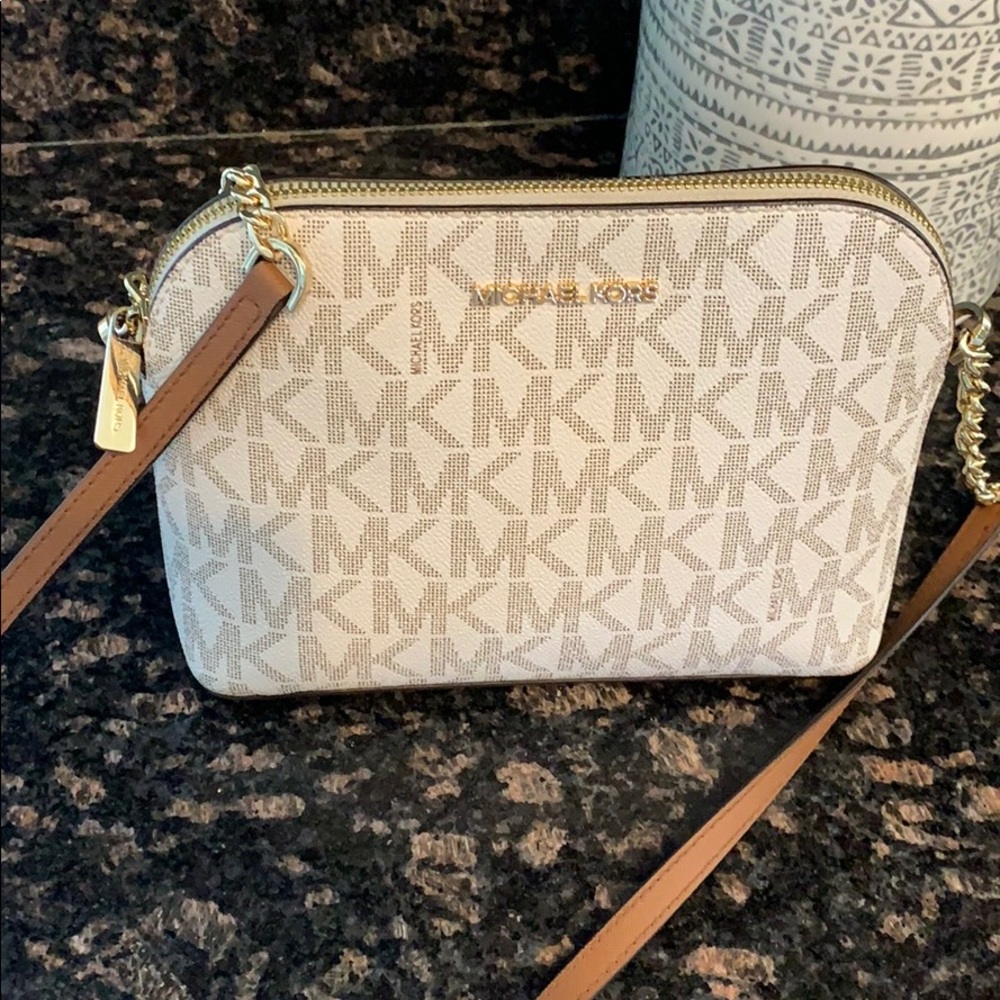 Micheal kors bag brand new cross body bag